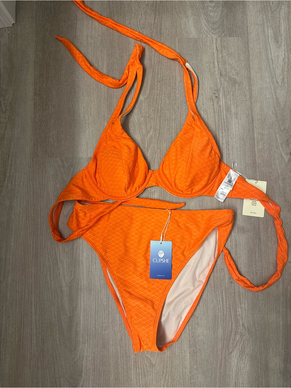 Cupshe Bright Orange Textured Underwire Bikini Set